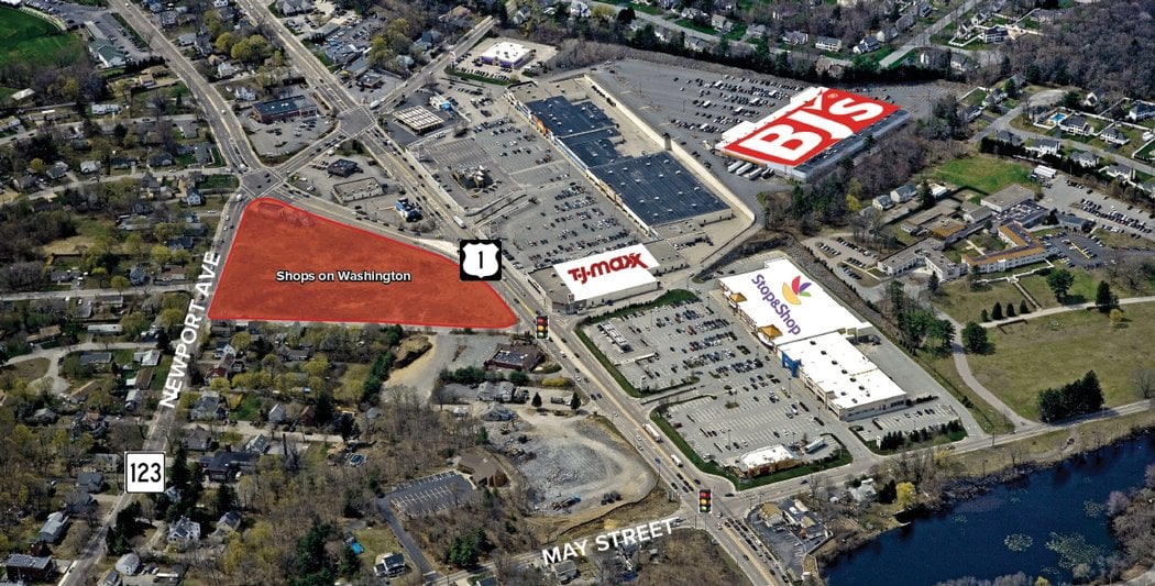 Shops on Washington aerial view depicting lot area